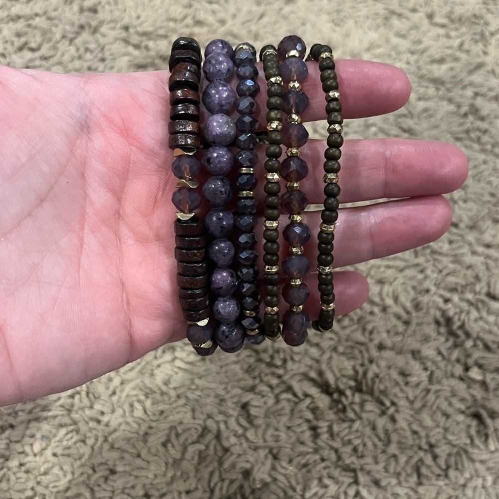 Stackable Beaded Bracelet Set - Picture 4 of 5